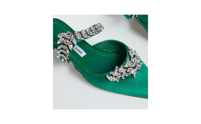 Women Lurum Manolo Blahnik LURUMFLAT Green Satin Crystal Embellished Flat Mules Women Lurum Manolo Blahnik LURUMFLAT Green Satin Crystal Embellished Flat Mules