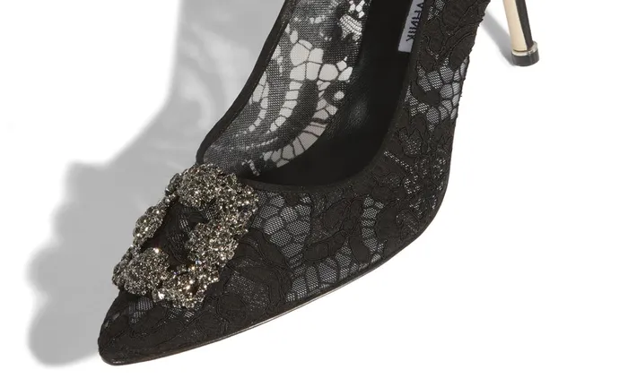 Women Mid Heels Manolo Blahnik HANGISI LACE 70 Black Lace Jewel Buckle Pumps Women Mid Heels Manolo Blahnik HANGISI LACE 70 Black Lace Jewel Buckle Pumps