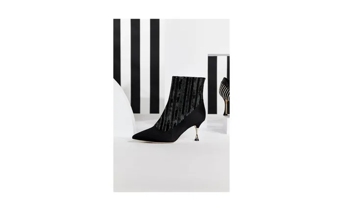 Women Mid Heels Manolo Blahnik ZUELANA Black Satin And Sequin Shoe Booties Women Mid Heels Manolo Blahnik ZUELANA Black Satin And Sequin Shoe Booties