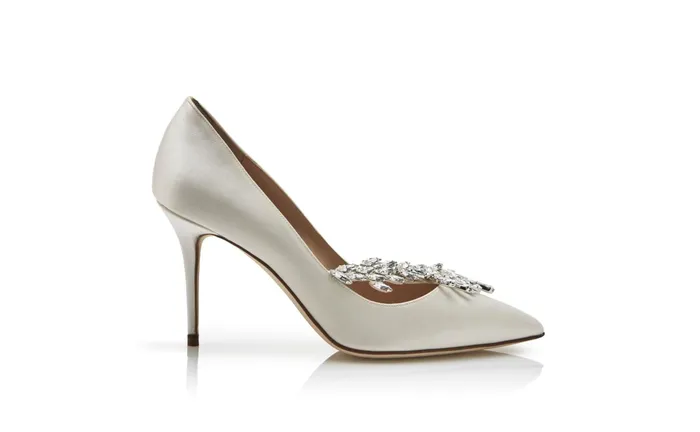 Women Nadira Manolo Blahnik NADIRA White Satin Jewel Buckle Pumps Women Nadira Manolo Blahnik NADIRA White Satin Jewel Buckle Pumps