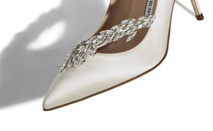 Women Nadira Manolo Blahnik NADIRA White Satin Jewel Buckle Pumps Women Nadira Manolo Blahnik NADIRA White Satin Jewel Buckle Pumps
