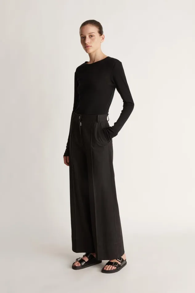 Women Pants And Shorts Lee Mathews LM Classic Culotte Black