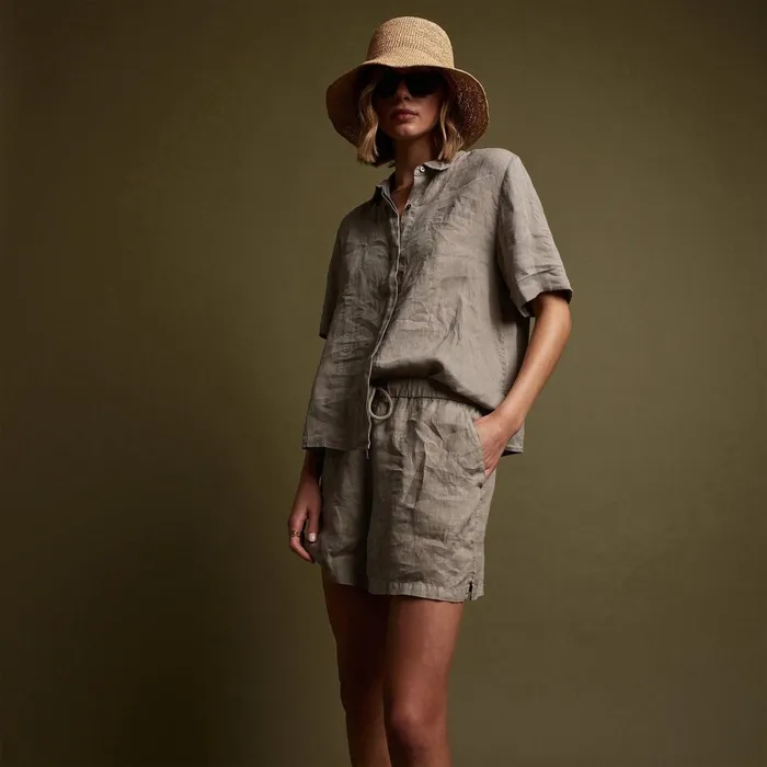 Women Shorts James Perse Lightweight Linen Short Silt Pigment