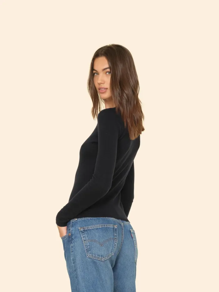 XRENA Black Crewe Sweater Women Sweaters and Jackets XRENA Black Crewe Sweater Women Sweaters and Jackets