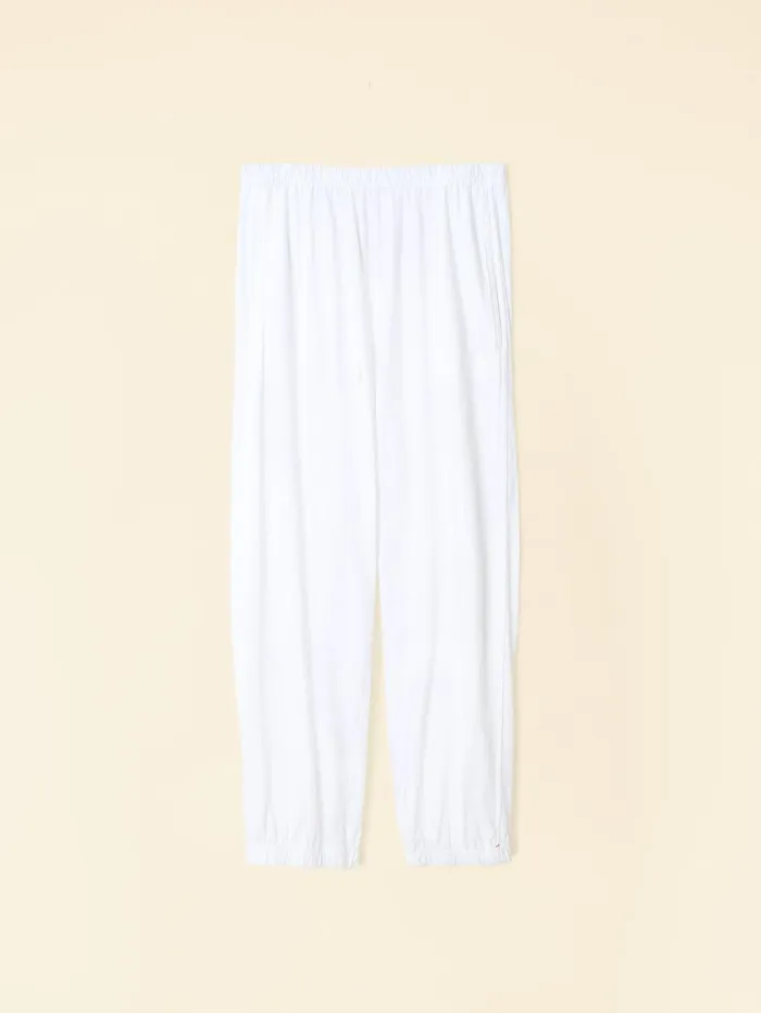 XRENA White Crispin Pant Women Sweats and Tees XRENA White Crispin Pant Women Sweats and Tees